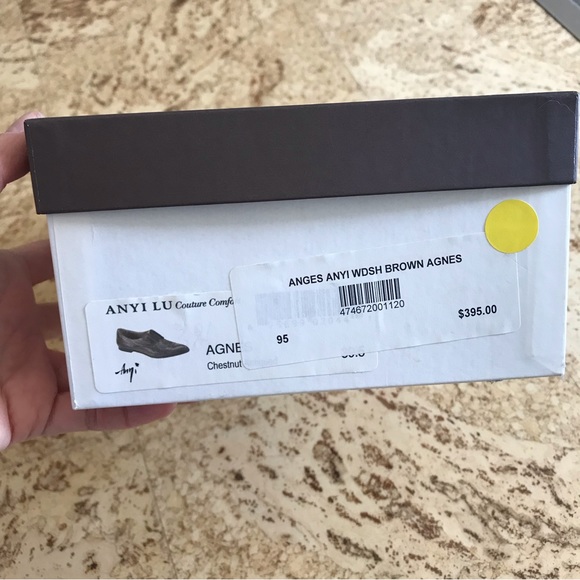 Anyi Lu Agnes leather flats in distressed chestnut - Picture 9 of 10